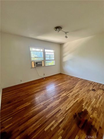 14722 Magnolia 4, Los Angeles, CA 91403