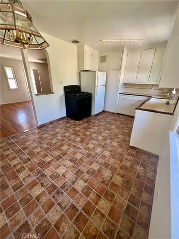 14722 Magnolia 4, Los Angeles, CA 91403