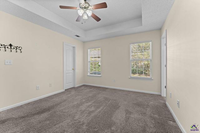 200 crestwood Circle, Centerville, GA 31028
