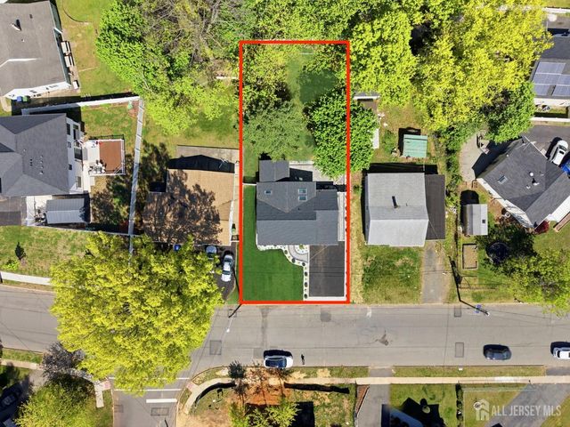 5 Miko Road, Edison, NJ 08817