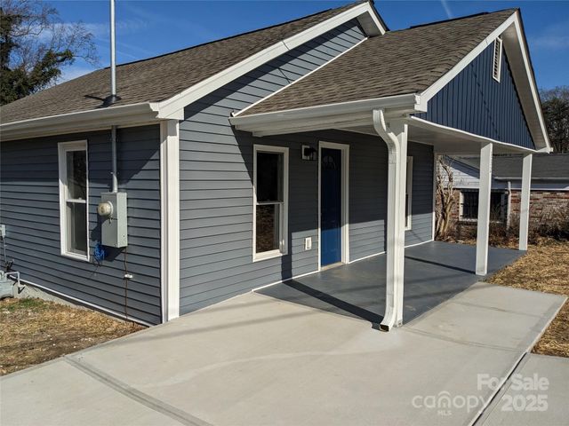 332 Arlington Circle NW, Lenoir, NC 28645