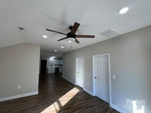 332 Arlington Circle NW, Lenoir, NC 28645