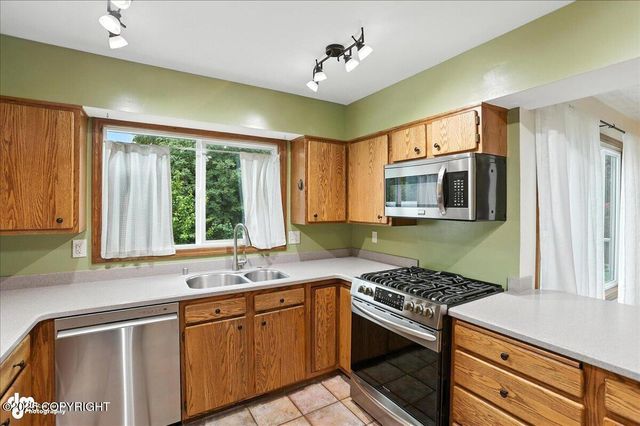 3040 Chesapeake Circle, Anchorage, AK 99516