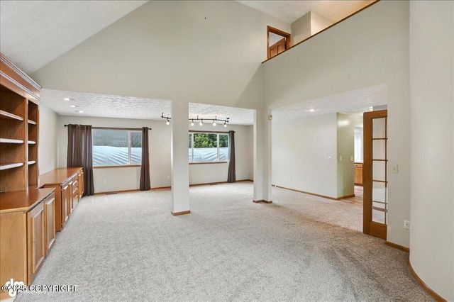 3040 Chesapeake Circle, Anchorage, AK 99516