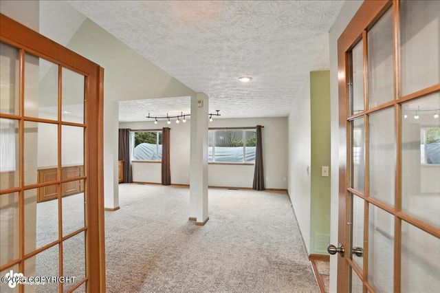 3040 Chesapeake Circle, Anchorage, AK 99516