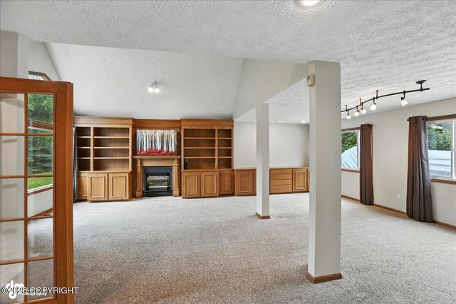 3040 Chesapeake Circle, Anchorage, AK 99516