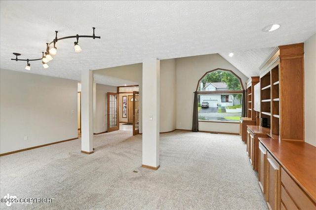 3040 Chesapeake Circle, Anchorage, AK 99516