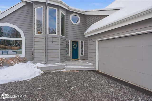 3040 Chesapeake Circle, Anchorage, AK 99516