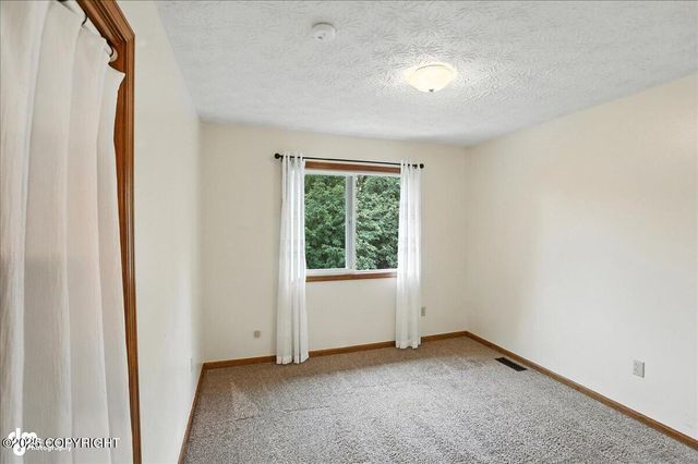 3040 Chesapeake Circle, Anchorage, AK 99516