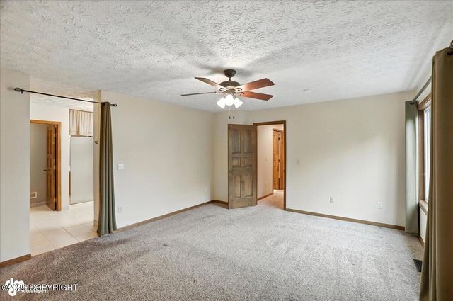 3040 Chesapeake Circle, Anchorage, AK 99516