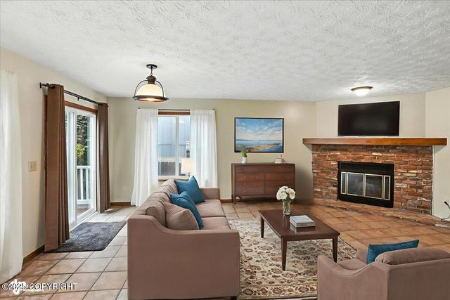 3040 Chesapeake Circle, Anchorage, AK 99516