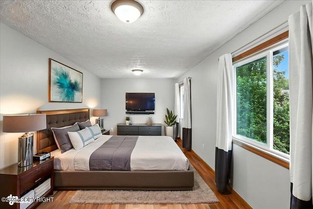 3040 Chesapeake Circle, Anchorage, AK 99516