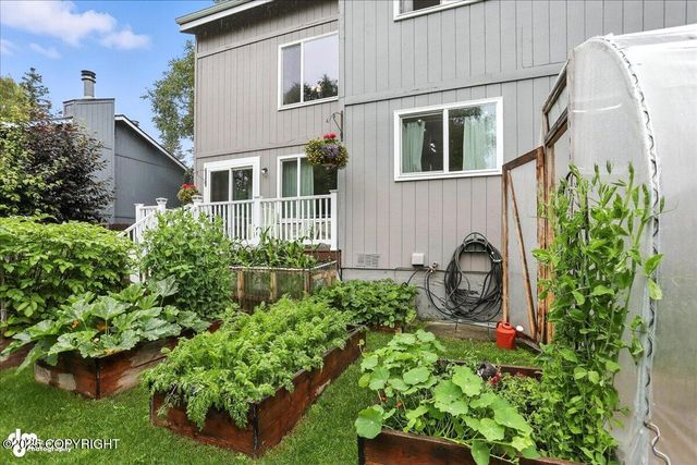 3040 Chesapeake Circle, Anchorage, AK 99516