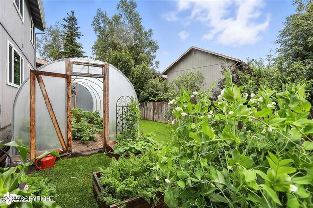 3040 Chesapeake Circle, Anchorage, AK 99516