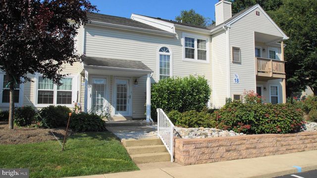18010 BEACON HILL DR, Southampton, PA 18966