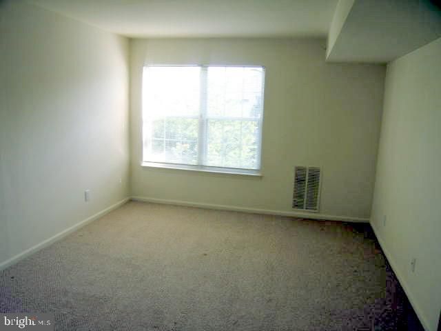 18010 BEACON HILL DR, Southampton, PA 18966