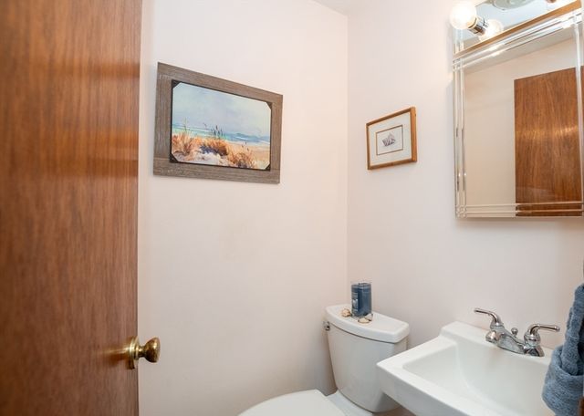 6 Janice Lane, Stoneham, MA 02180