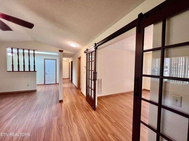 214 Snead Drive, Crossville, TN 38558