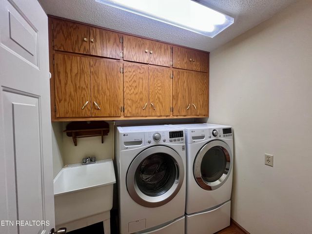 214 Snead Drive, Crossville, TN 38558