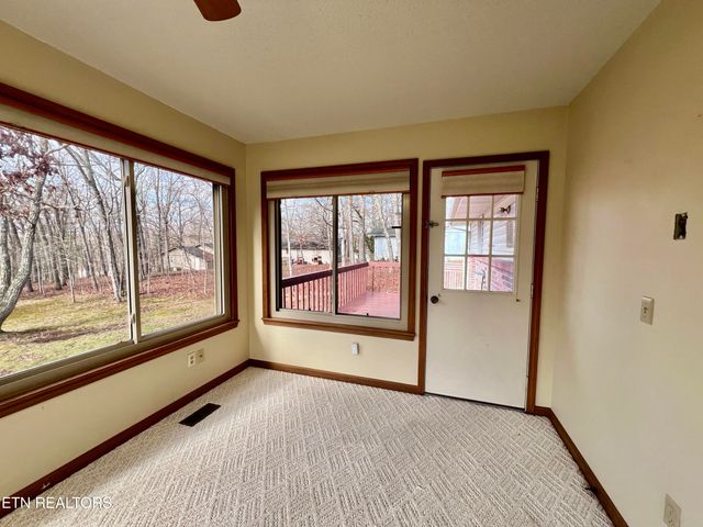 214 Snead Drive, Crossville, TN 38558