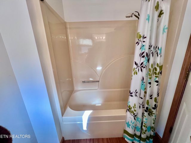 214 Snead Drive, Crossville, TN 38558