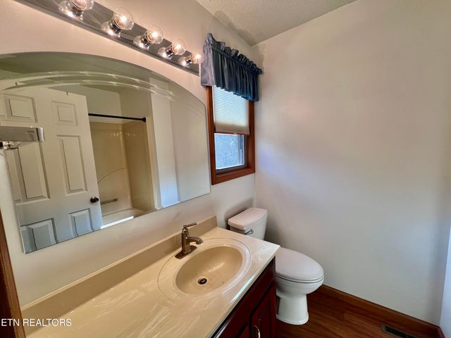 214 Snead Drive, Crossville, TN 38558