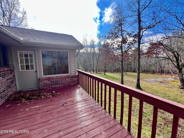 214 Snead Drive, Crossville, TN 38558