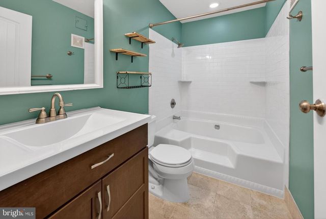 405 PARK PL, Cherry Hill, NJ 08002