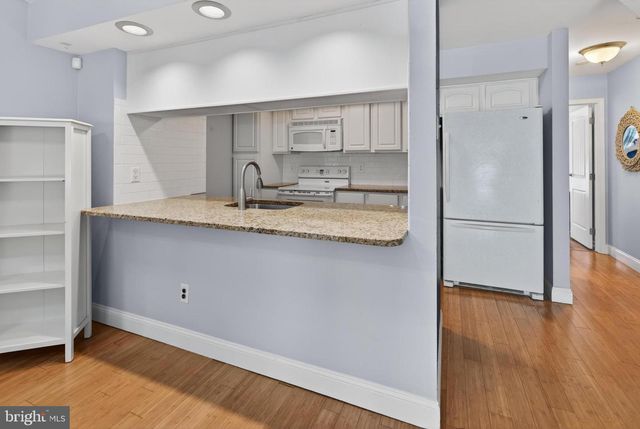 405 PARK PL, Cherry Hill, NJ 08002