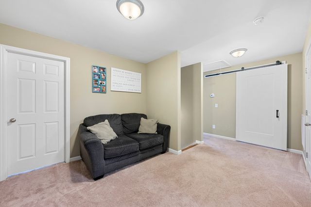 216 Jocelyn Dr, Cottontown, TN 37048