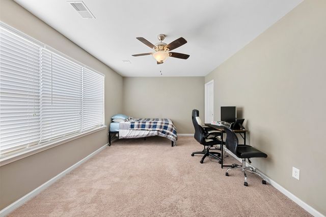 216 Jocelyn Dr, Cottontown, TN 37048