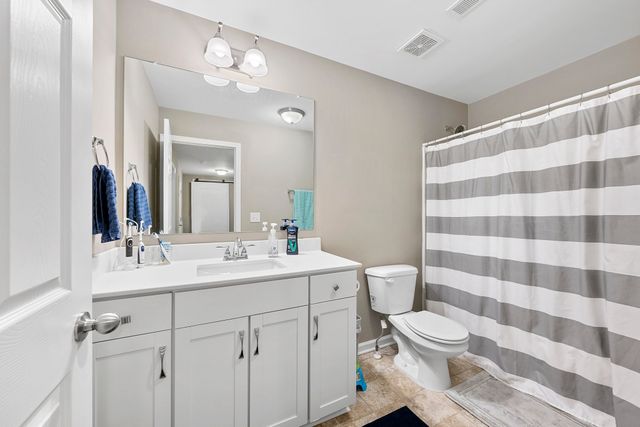 216 Jocelyn Dr, Cottontown, TN 37048