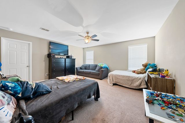 216 Jocelyn Dr, Cottontown, TN 37048