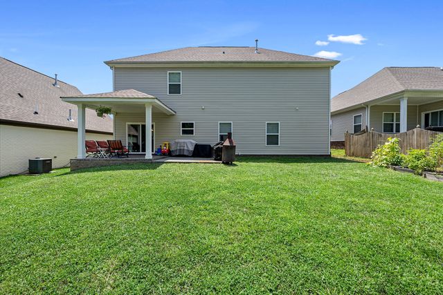 216 Jocelyn Dr, Cottontown, TN 37048