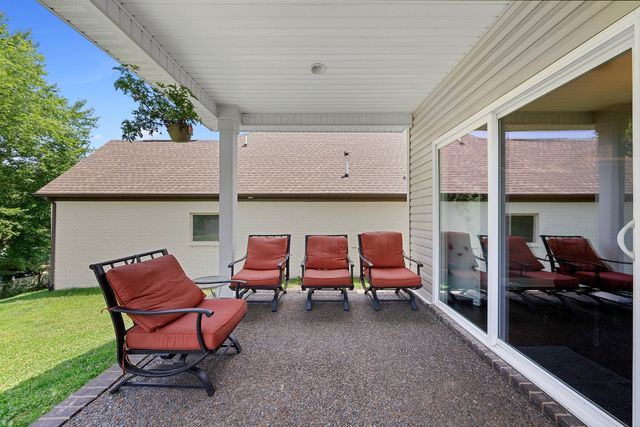 216 Jocelyn Dr, Cottontown, TN 37048