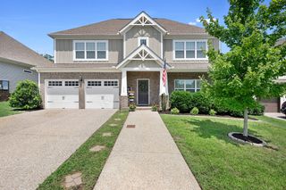 216 Jocelyn Dr, Cottontown, TN 37048