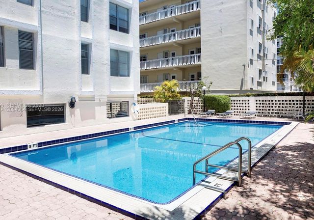 250 Galen Dr 43, Key Biscayne, FL 33149