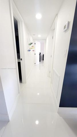 250 Galen Dr 43, Key Biscayne, FL 33149