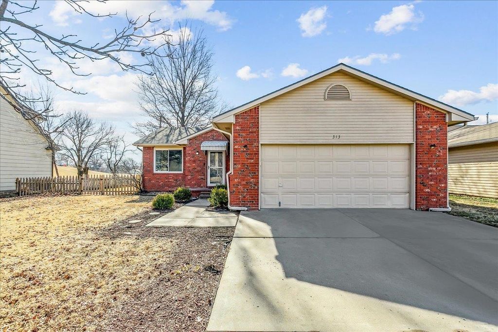 313 W Edgewood St., Augusta, KS 67010