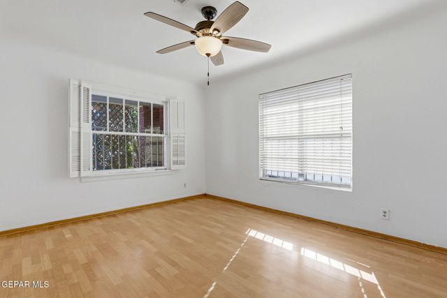 2327 E Yandell Drive, El Paso, TX 79903