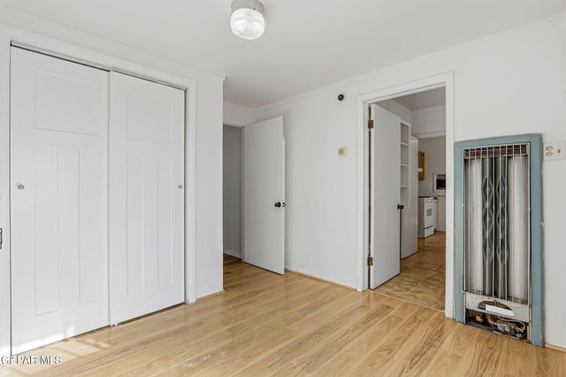 2327 E Yandell Drive, El Paso, TX 79903