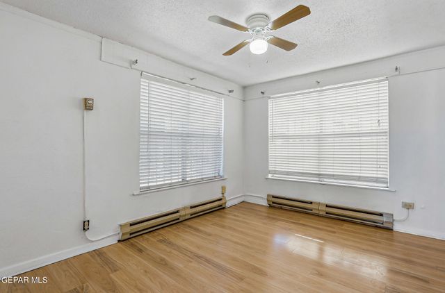 2327 E Yandell Drive, El Paso, TX 79903