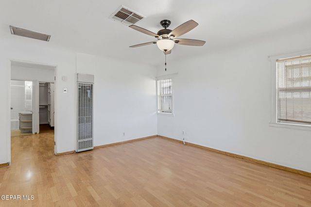 2327 E Yandell Drive, El Paso, TX 79903