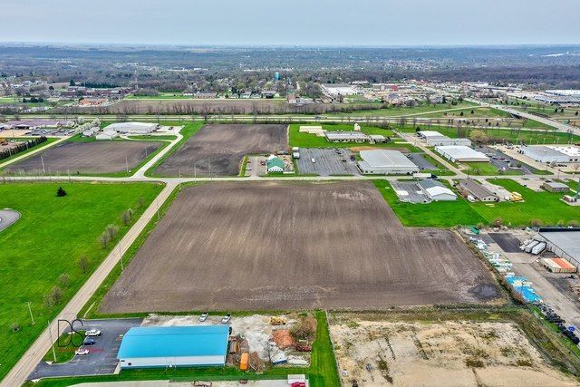 NWC E Stevenson & Mbl Drive, Ottawa, IL 61350