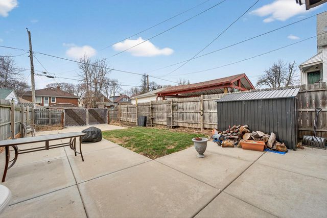 2363 S 11th STREET, Milwaukee, WI 53215