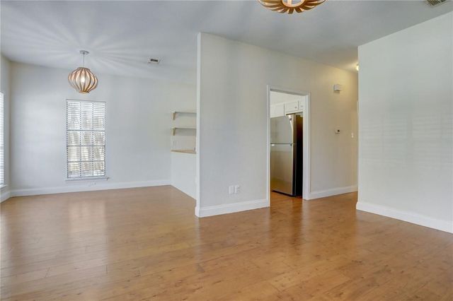 1610 Waterston Ave 7, Austin, TX 78703