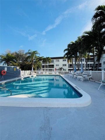 4200 Crystal Lake Drive 210, Pompano Beach, FL 33064