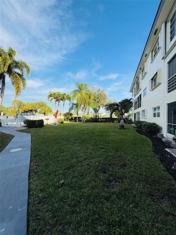 4200 Crystal Lake Drive 210, Pompano Beach, FL 33064