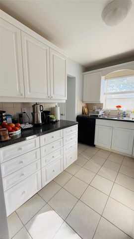 4200 Crystal Lake Drive 210, Pompano Beach, FL 33064