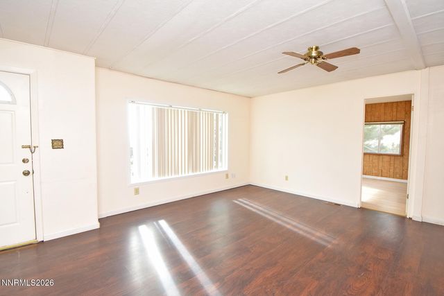 550 Quartz Lane, Sun Valley, NV 89433